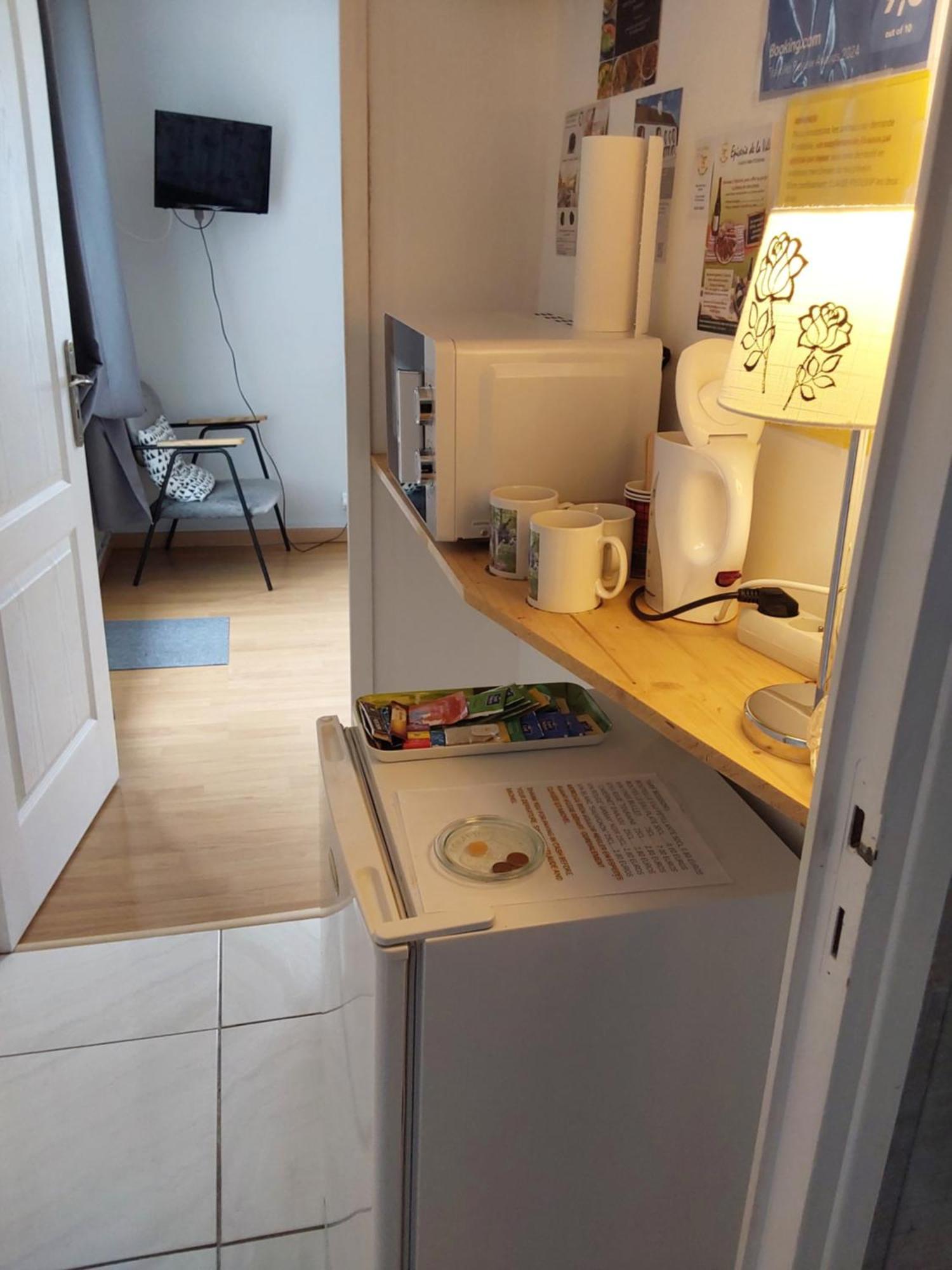 Les Deux Anes Bed & Breakfast Veuves Ngoại thất bức ảnh